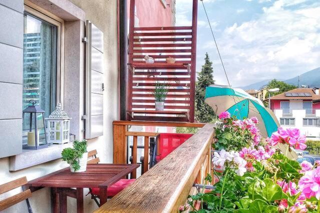 Antica Casa Alboletta - Appartamento Frida Kahlo Riva del Garda Eksteriør bilde